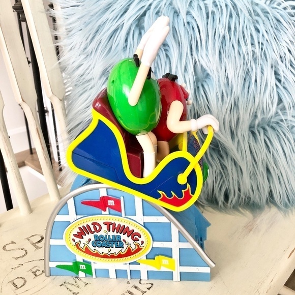 M&M, WILD THING, Roller Coaster Ride, Candy Dispenser, Vintage, 2002 - Picture 4 of 12